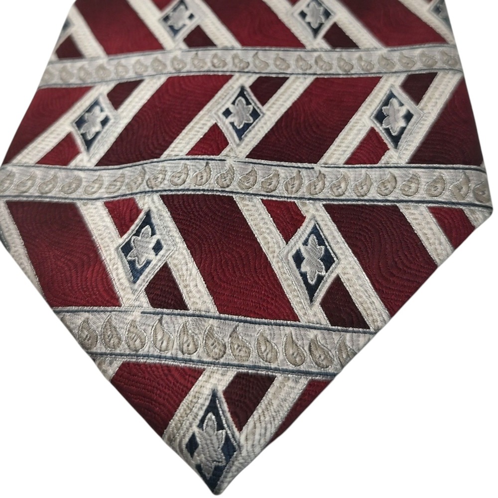 Pierre Cardin Silk Tie Red Gray Geometric Pattern Made in USA Italian Fabric